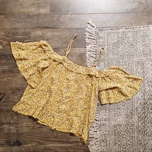 AMERICAN EAGLE || Off the Shoulder Floral Top